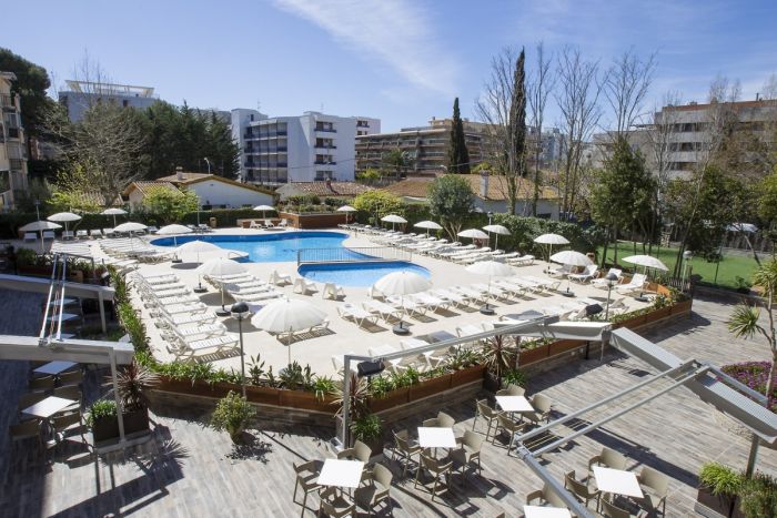 Cye Holiday Centre Aparthotel