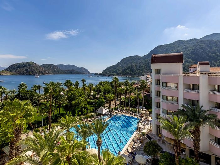 Aqua Hotel