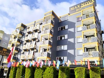 Max Nova Hotel