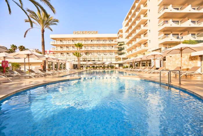 Playa Golf Hotel