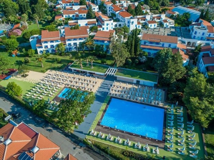 Aleksandar Hotel