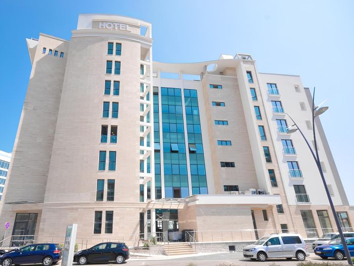 Bracera Hotel