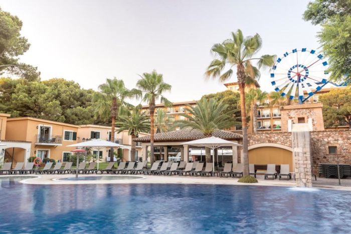 Occidental Playa de Palma (ex. Barcelo Pueblo Park)