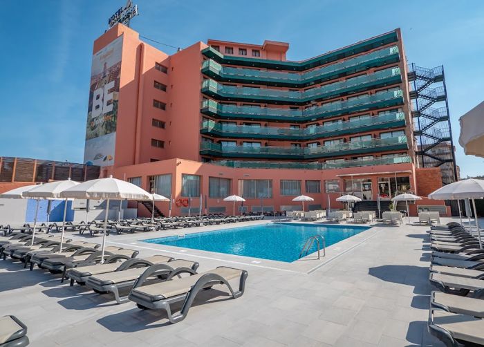 Fenals Garden Hotel