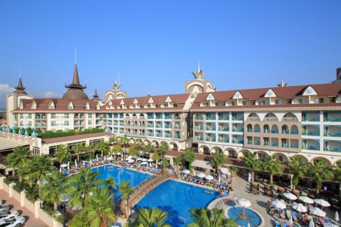 Side Crown Palace Hotel