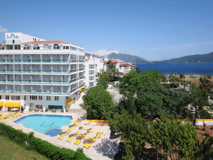 Sun Bay Park Hotel