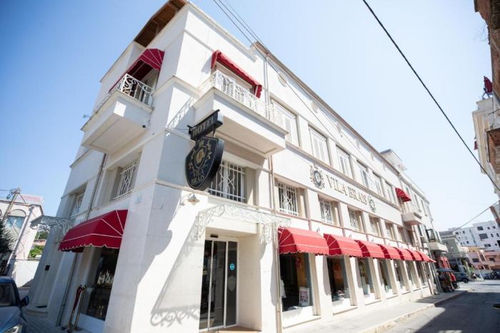 Brais Hotel