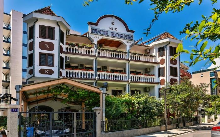 Villa Dvor Kornic