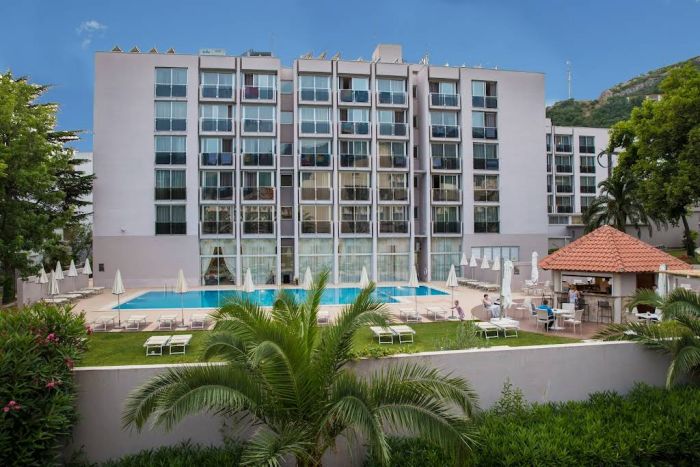 Tara Hotel