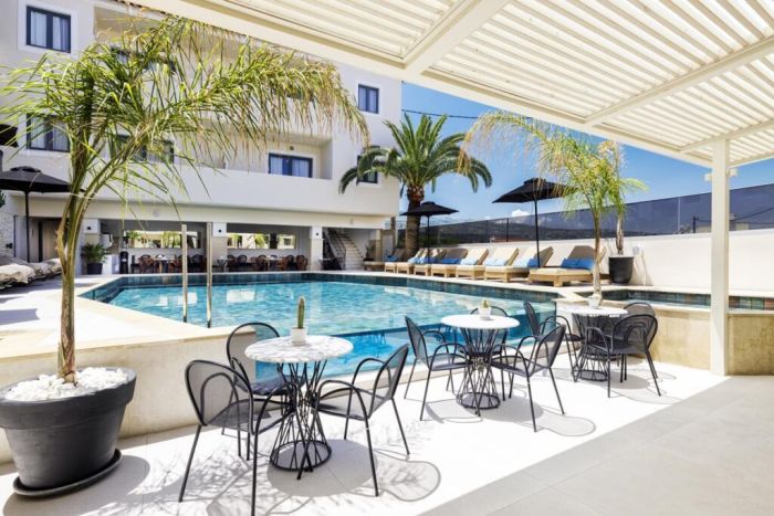 La Stella Suites