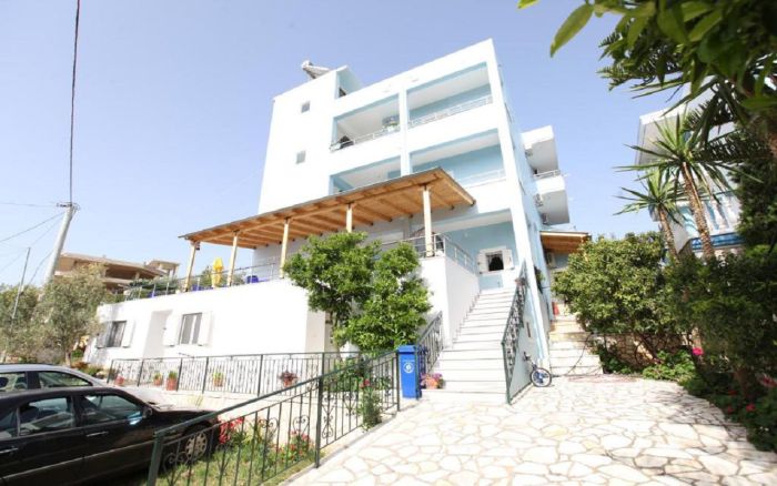 Joni Apartments