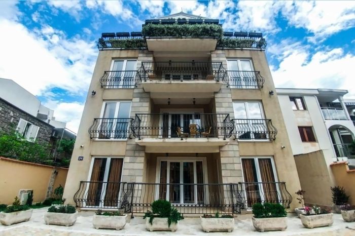 Apartments Franeta