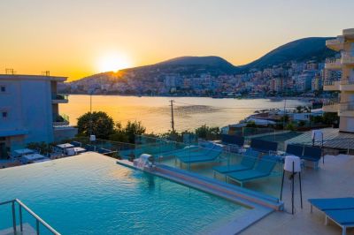 Agimi & S Hotel