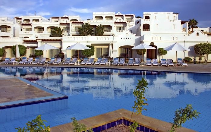 Continental Plaza Beach & Aqua Park Resort