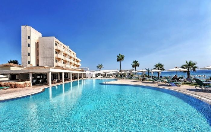 Pierre Anne Beach Hotel