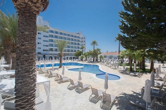 Bohemian Gardens Hotel