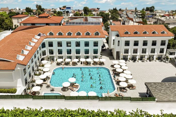 The Saint Star Hotel (Adult Only 16+)