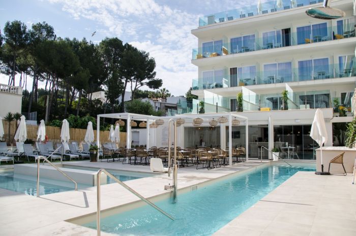 BQ Paguera Boutique (Adults Only 16+)