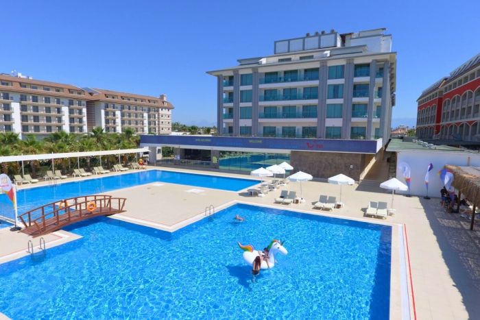 Armas Life Belek