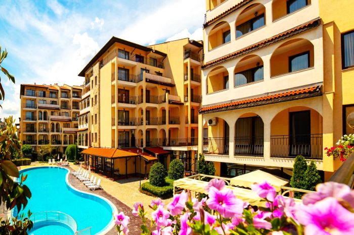 Rose Village Aparthotel