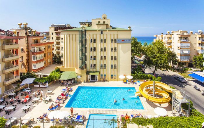 Kleopatra Beach Hotel