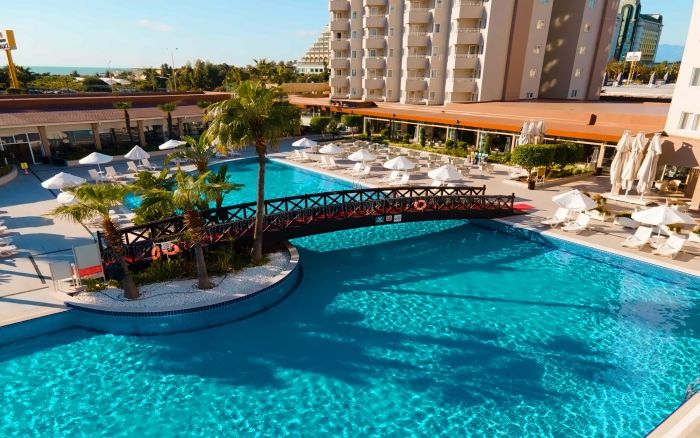 Grand Park Lara Hotel
