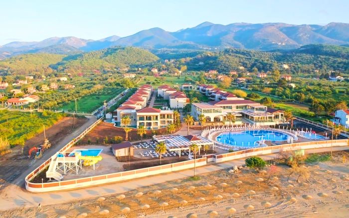 Almyros Beach Hotel
