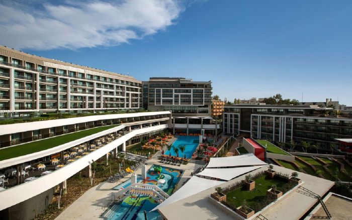 The Sense Deluxe Hotel