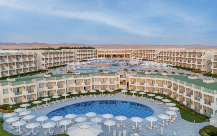 Sirena Aqua Park Beach Resort