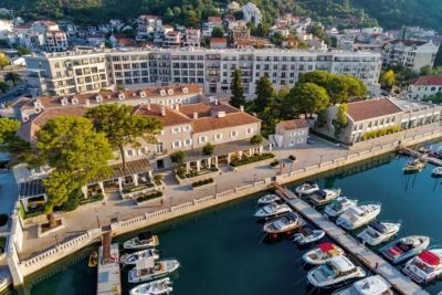 Lazure Marina