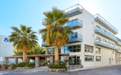 Pollis Hotel
