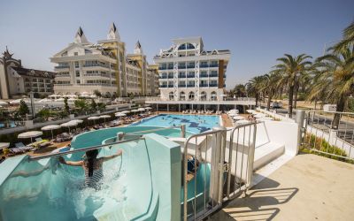 Palm World Side Resort & Spa