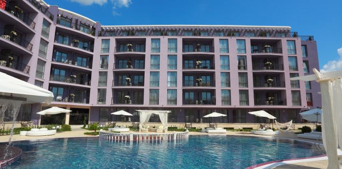 Holiday Complex Rainbow 3