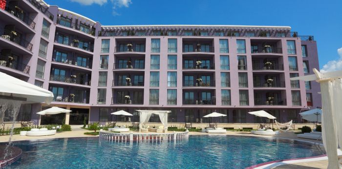 Holiday Complex Rainbow 4