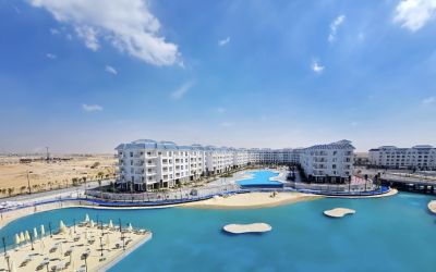 Azur One Eleven Hotel