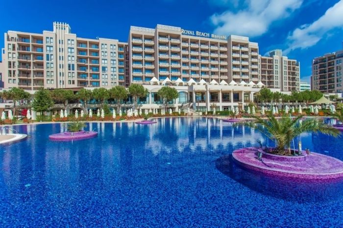 Barcelo Royal Beach